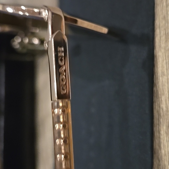 COACH SUNGLASSES - Picture 4 of 10